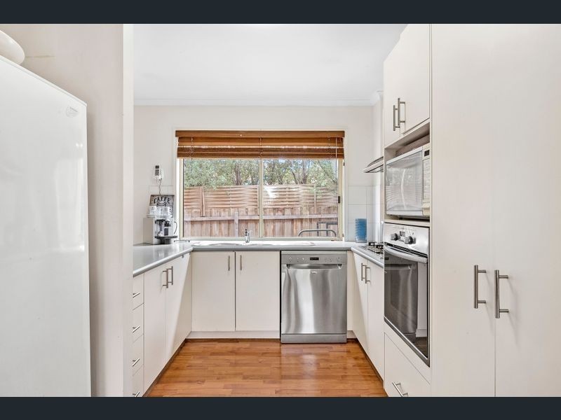 41 Kenswick Drive, Hillside VIC 3037