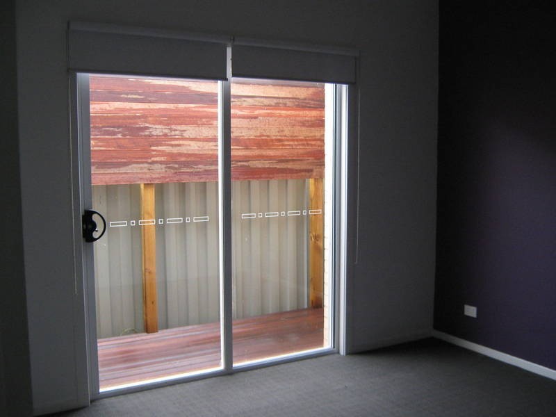 25 Viewbank Walk, Caroline Springs VIC 3023