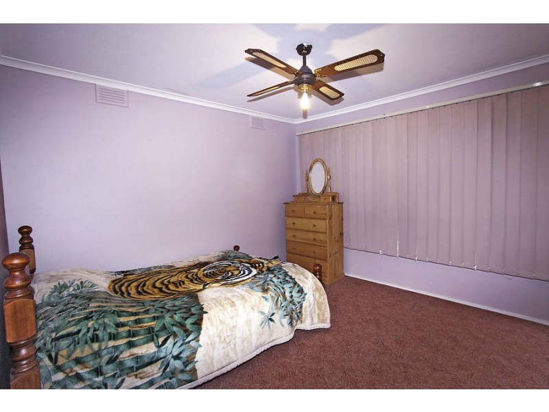 10 Ferris Avenue, Deer Park VIC 3023