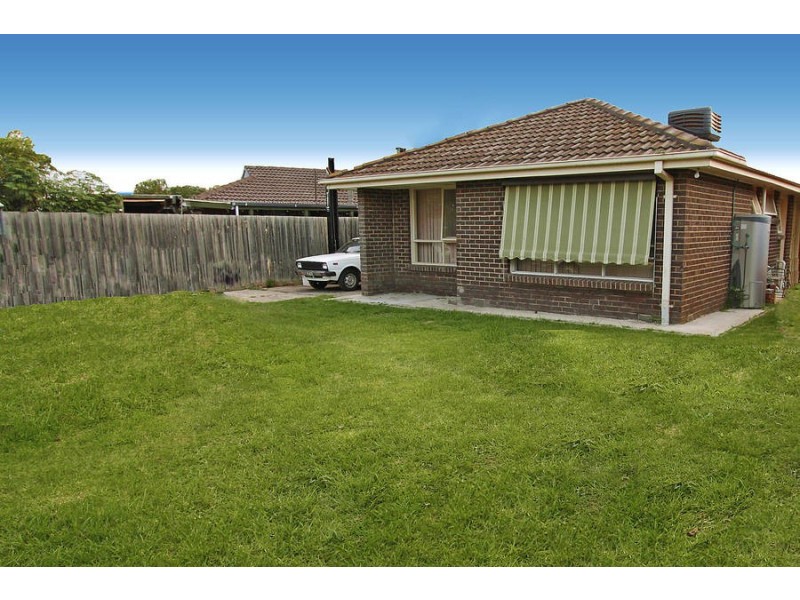10 Ferris Avenue, Deer Park VIC 3023