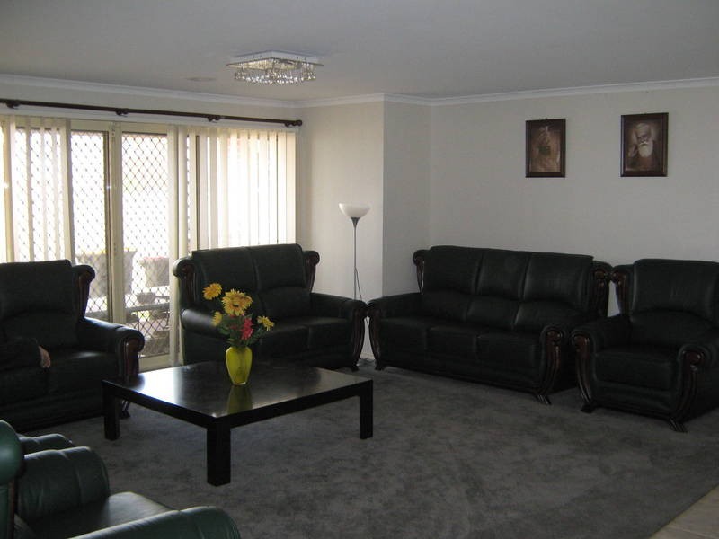 34 Jacaranda Drive, Taylors Hill VIC 3037