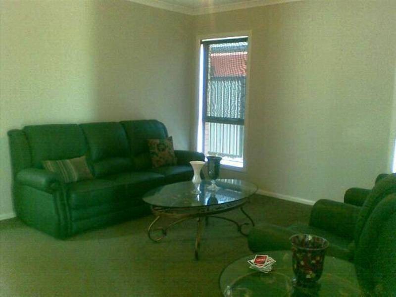 14 Bowmont Drive, Deer Park VIC 3023