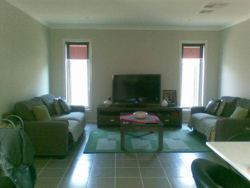 14 Bowmont Drive, Deer Park VIC 3023