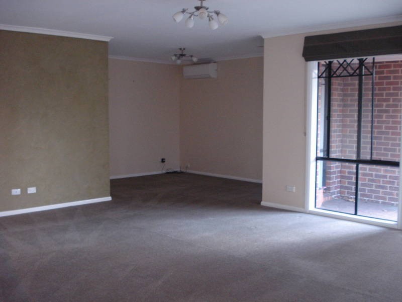 23 Daylesford Terrace, Caroline Springs VIC 3023