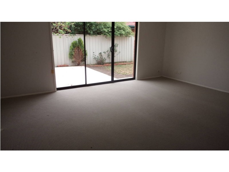 9 Stoneman Turn, Caroline Springs VIC 3023