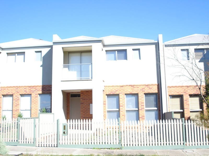 14 Appletree Grove, Cairnlea VIC 3023