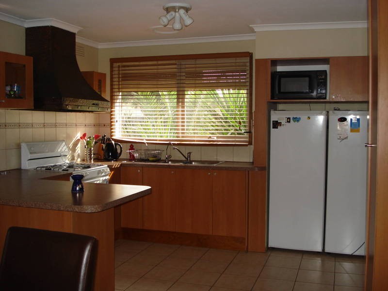 23 Grevillea Road, Kings Park VIC 3021