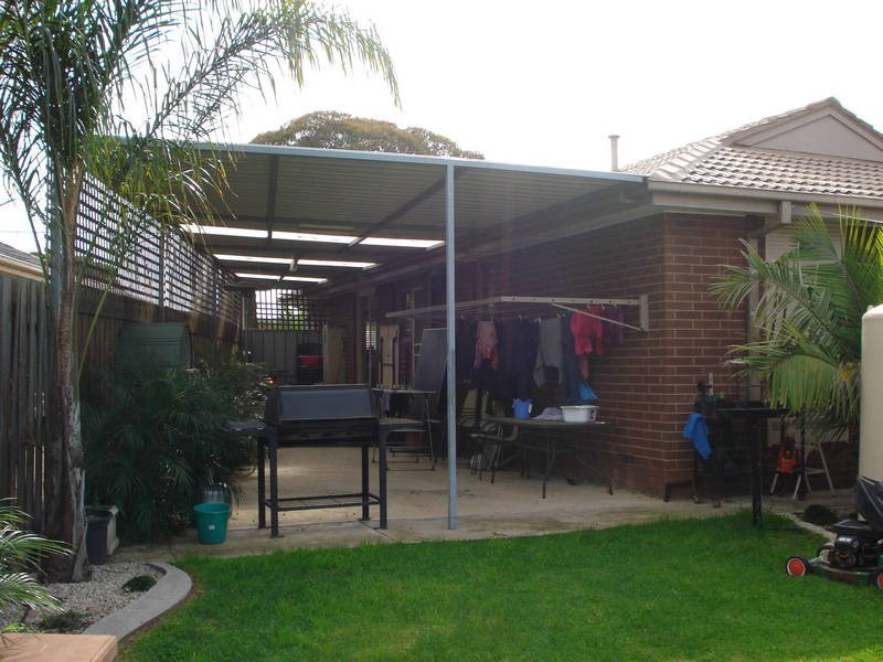 23 Grevillea Road, Kings Park VIC 3021