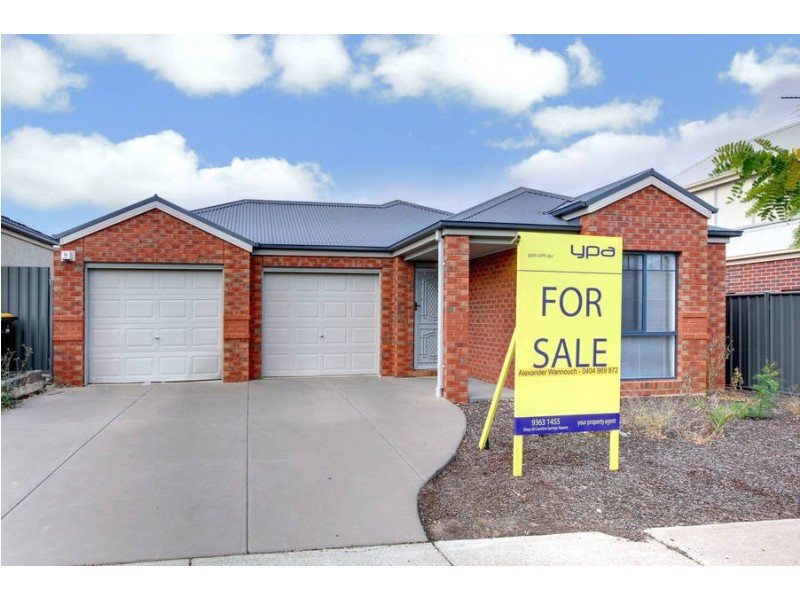 3 Insley Way, Caroline Springs VIC 3023