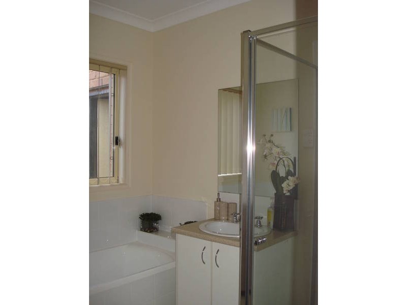 3 French Crescent, Caroline Springs VIC 3023