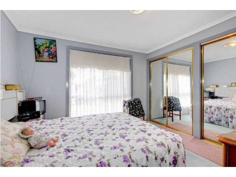 2/22 Leila Street, Deer Park VIC 3023