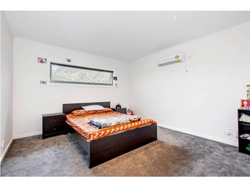 16 Langley Street, Ardeer VIC 3022