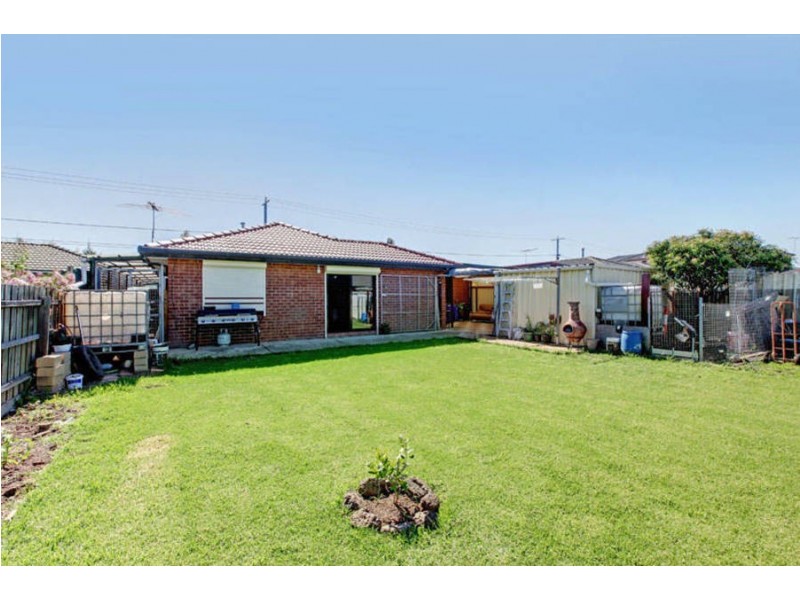 100 Robinsons Road, Deer Park VIC 3023