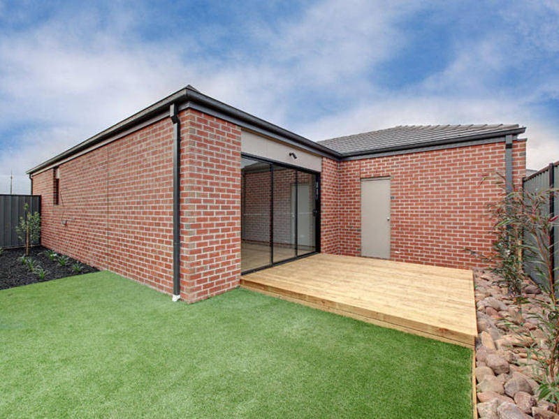 1 Cawdor Cove, Derrimut VIC 3030