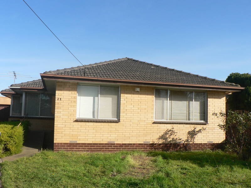 21 Birchwood Boulevard, Deer Park VIC 3023