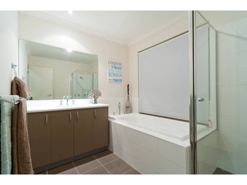 28 Pioneer Drive, Deer Park VIC 3023