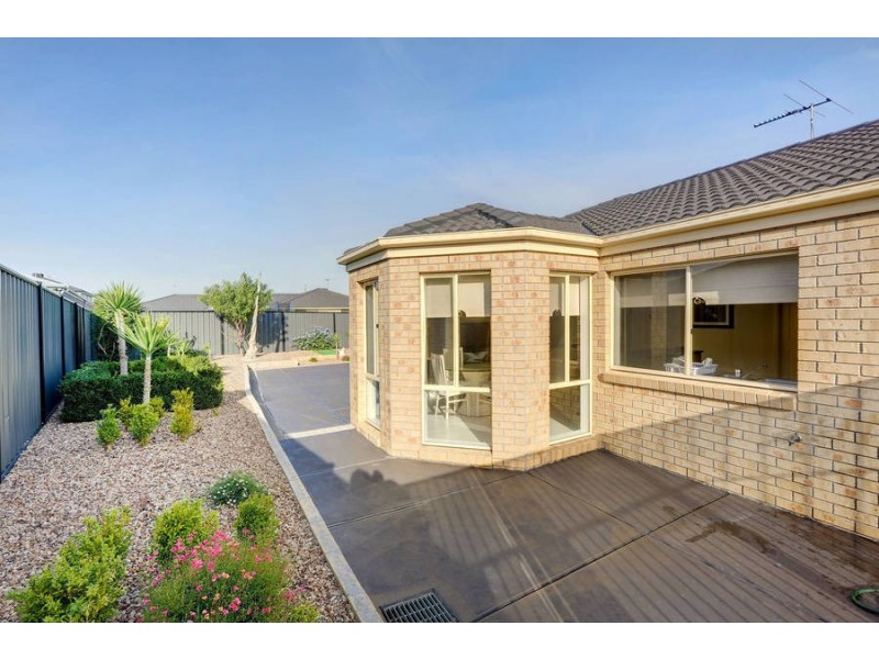 35 Kensington Circuit, Derrimut VIC 3030