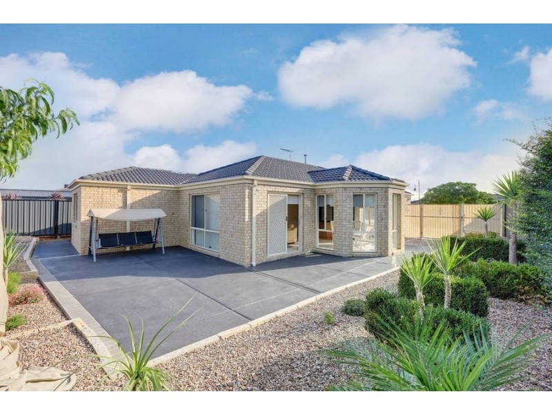 35 Kensington Circuit, Derrimut VIC 3030