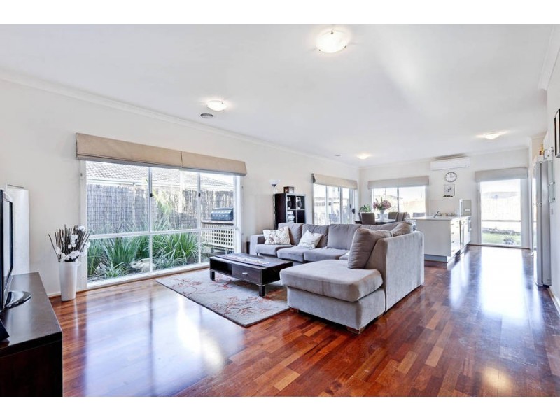 30 Pioneer Drive, Deer Park VIC 3023