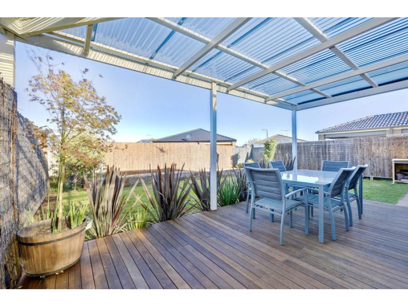30 Pioneer Drive, Deer Park VIC 3023