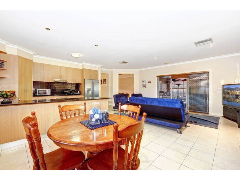 13 Moorland Road, Cairnlea VIC 3023