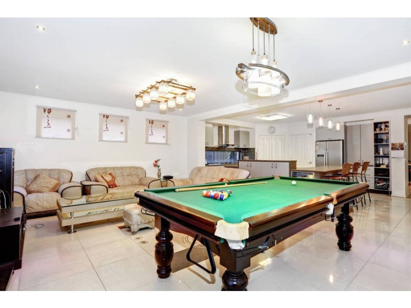 11 Tantallon Crescent, Derrimut VIC 3030