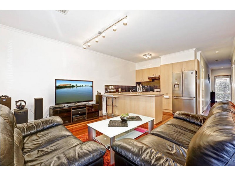 5/36A Robinsons Road, Deer Park VIC 3023