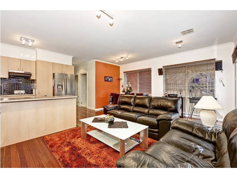 5/36A Robinsons Road, Deer Park VIC 3023