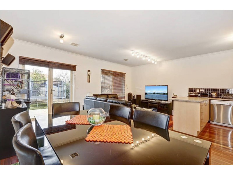 5/36A Robinsons Road, Deer Park VIC 3023