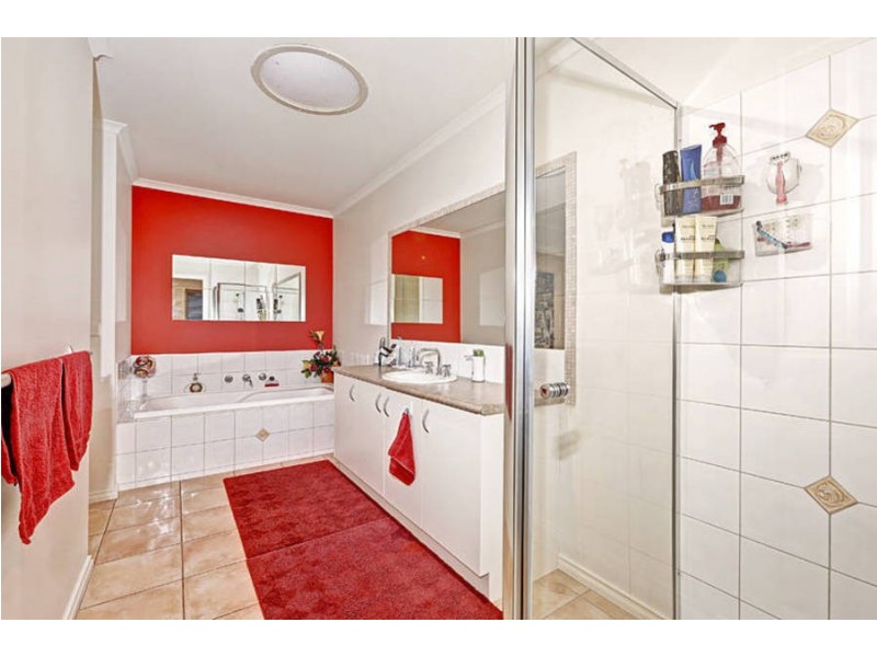 5/36A Robinsons Road, Deer Park VIC 3023