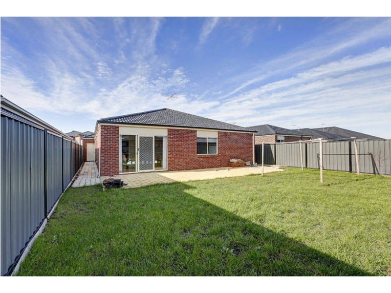 12 Walmer Road, Derrimut VIC 3030