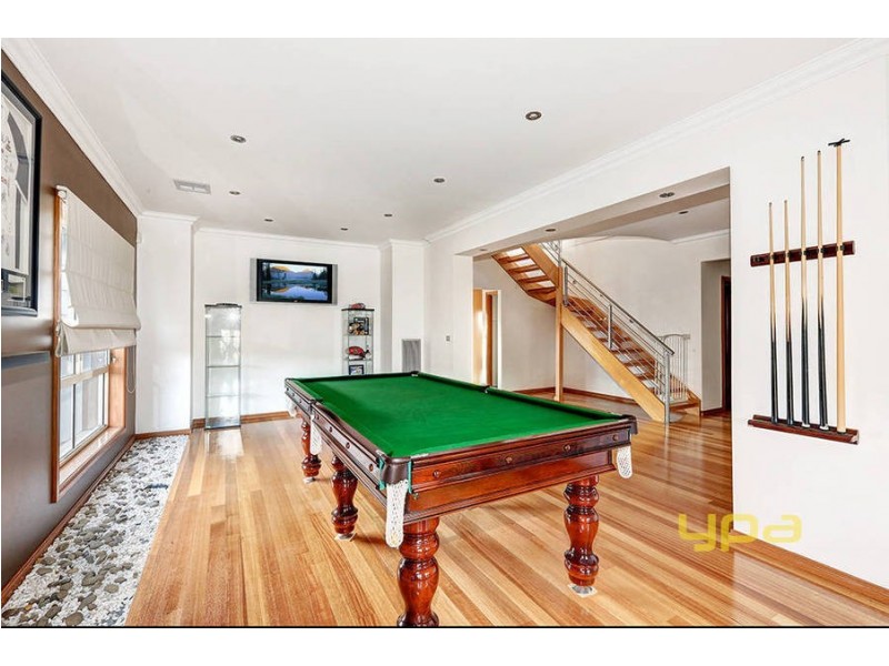 14 Highbury Close, Caroline Springs VIC 3023