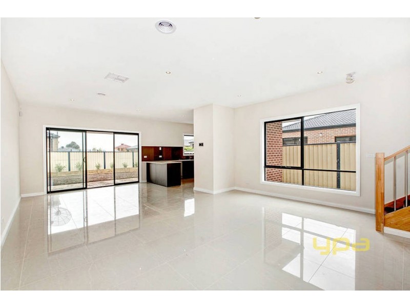 1//20 Mannypaul Circuit, Burnside Heights VIC 3023