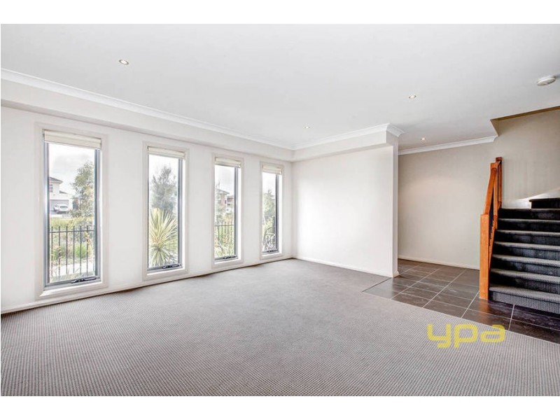 3 Meyers Lane, Caroline Springs VIC 3023