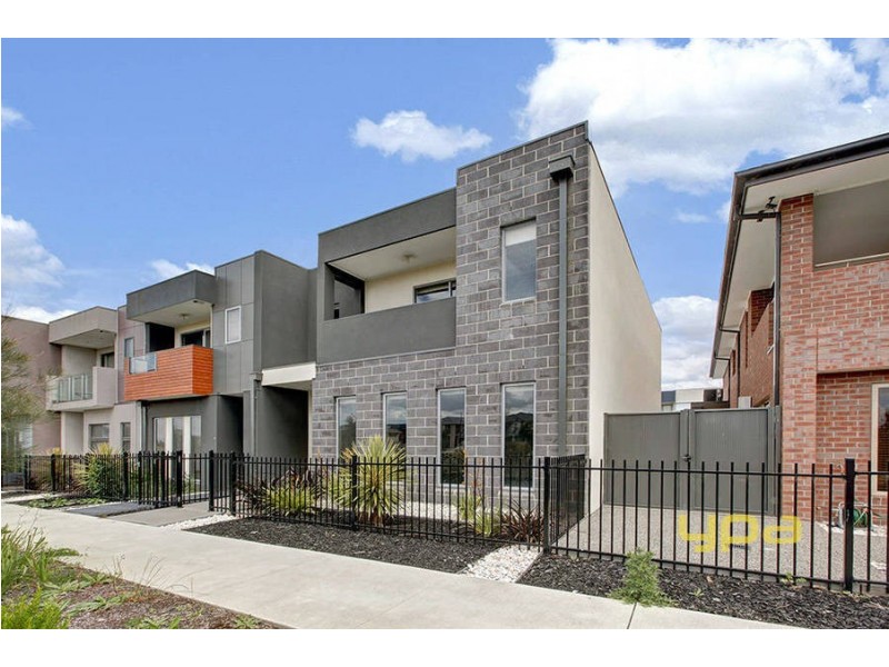 3 Meyers Lane, Caroline Springs VIC 3023