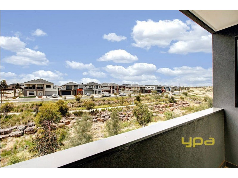 3 Meyers Lane, Caroline Springs VIC 3023