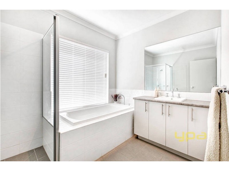 11  Portchester Green, Derrimut VIC 3030