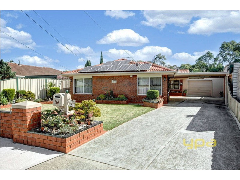 21 Leighton Crescent, Deer Park VIC 3023