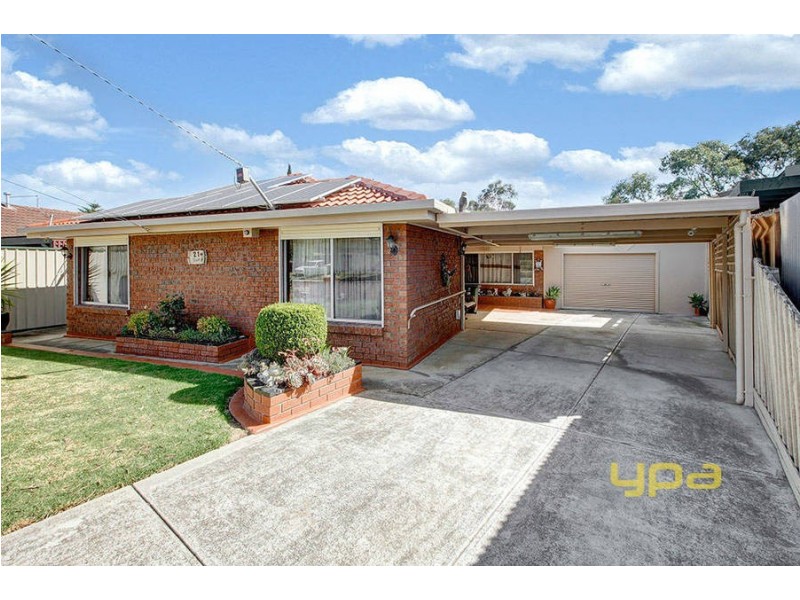 21 Leighton Crescent, Deer Park VIC 3023