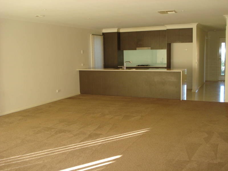 14 Regent Court, Burnside Heights VIC 3023