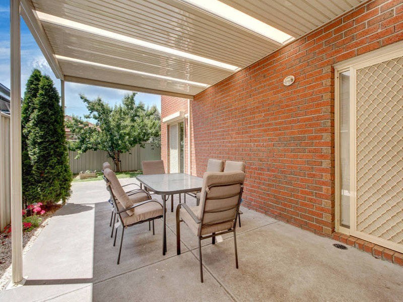 3 Colac Place, Caroline Springs VIC 3023