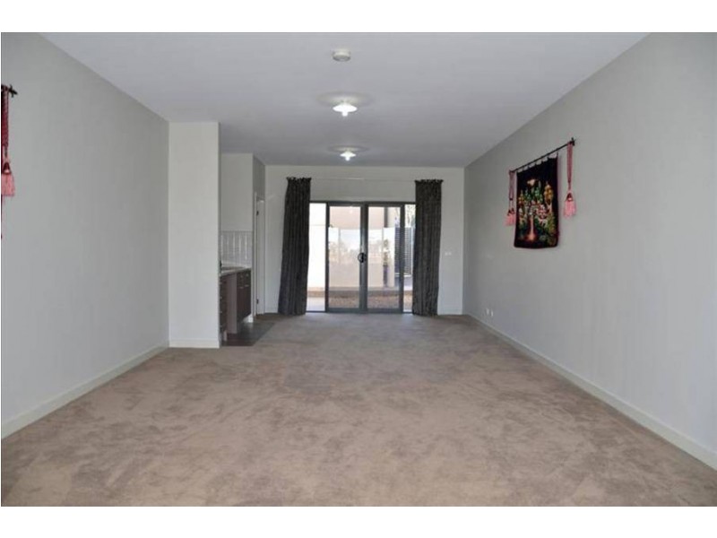 19 Garretty Road, Caroline Springs VIC 3023