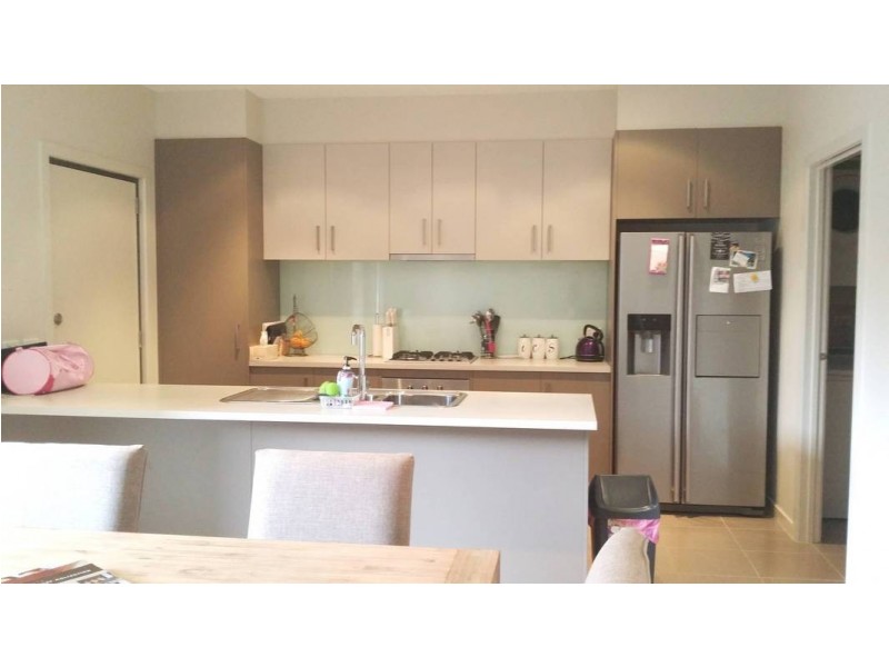 143 The Esplanade, Caroline Springs VIC 3023