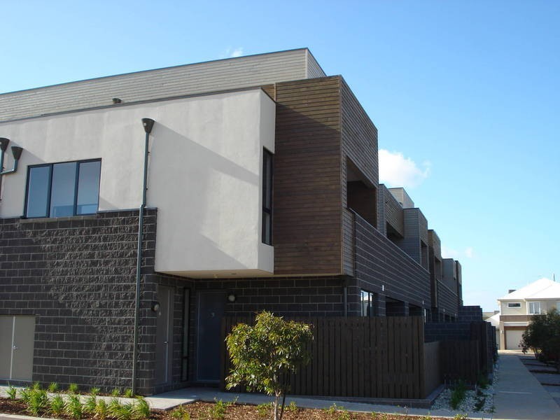 5/11 Monckton Place, Caroline Springs VIC 3023