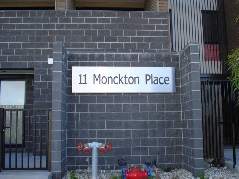 5/11 Monckton Place, Caroline Springs VIC 3023