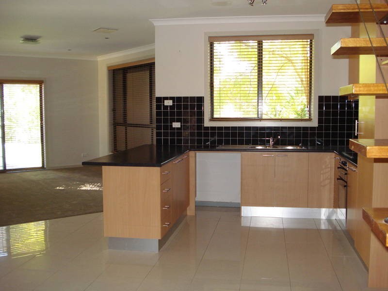 36 Greenstead Way, Cairnlea VIC 3023