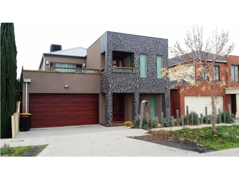 26 Landcox Way, Caroline Springs VIC 3023