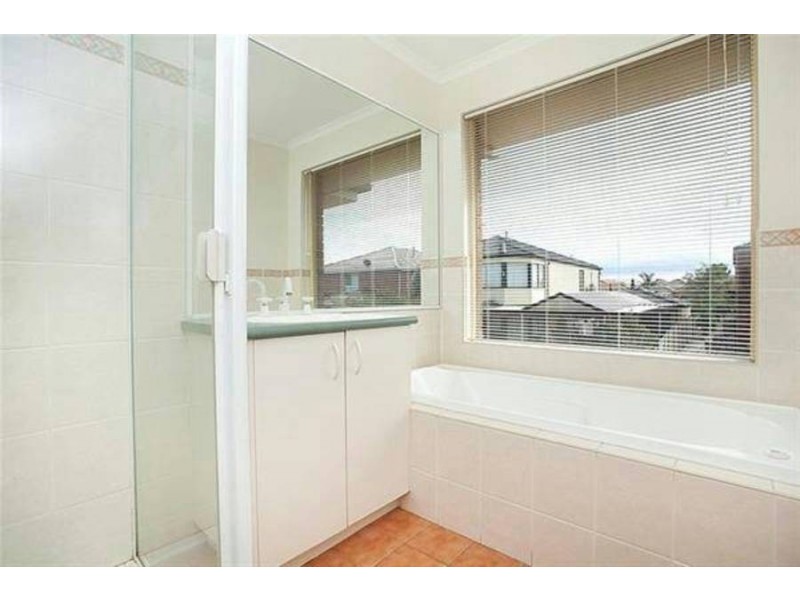 33 Wattletree Drive, Taylors Hill VIC 3037