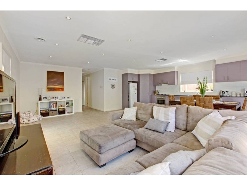 46  Parkin Avenue, Caroline Springs VIC 3023