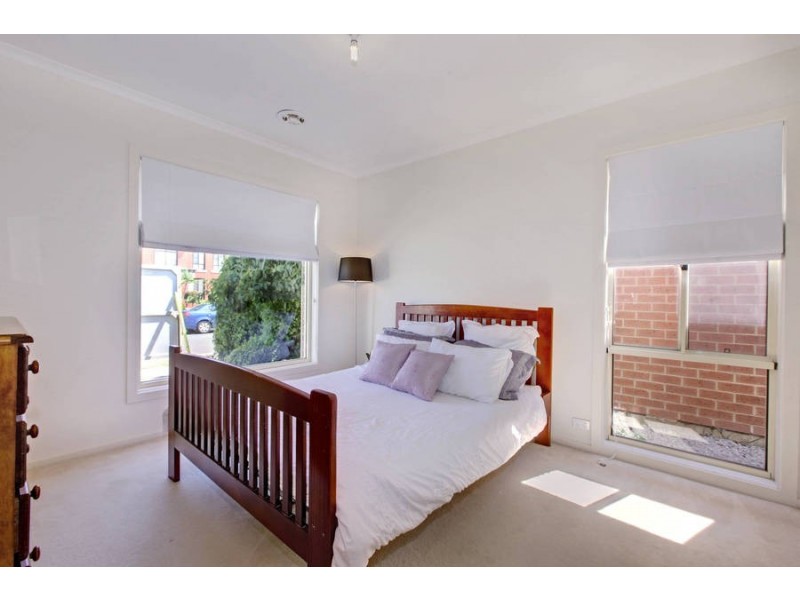 46  Parkin Avenue, Caroline Springs VIC 3023